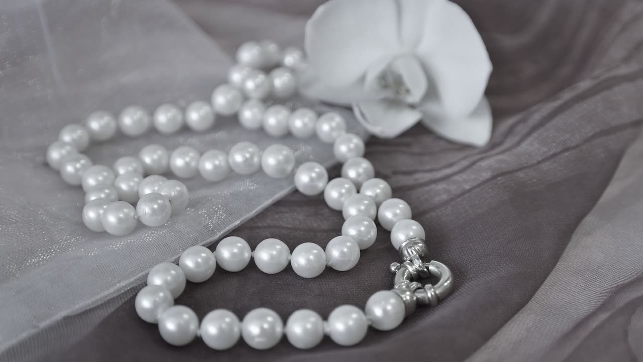 jewelry product image